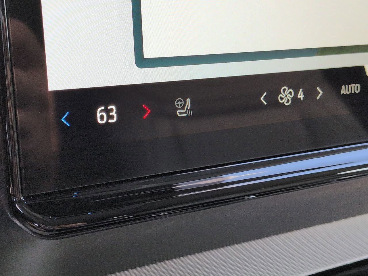 Certified 2025 Ford Expedition Active image 22