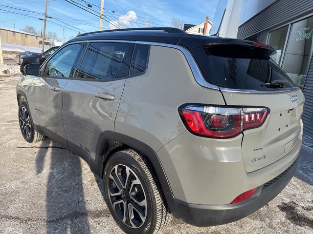 Used 2022 Jeep Compass Limited image 8