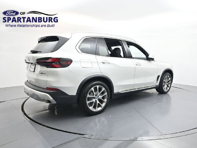 Used 2025 BMW X5 xDrive50e AWD/4WD image 7