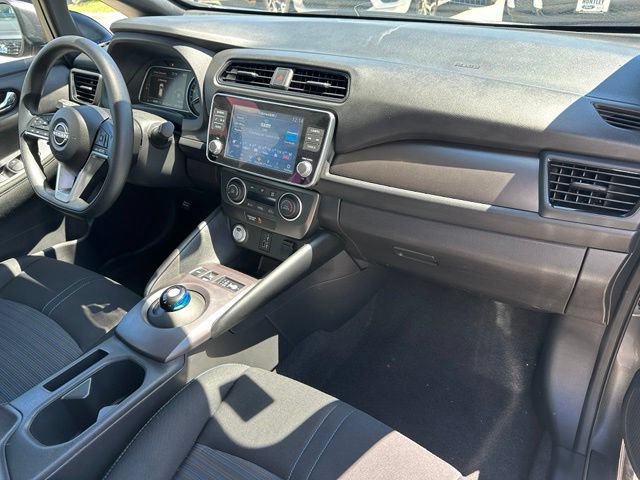 Used 2025 Nissan Leaf S FWD image 9