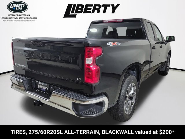 Used 2023 Chevrolet Silverado 1500 LT AWD/4WD image 3