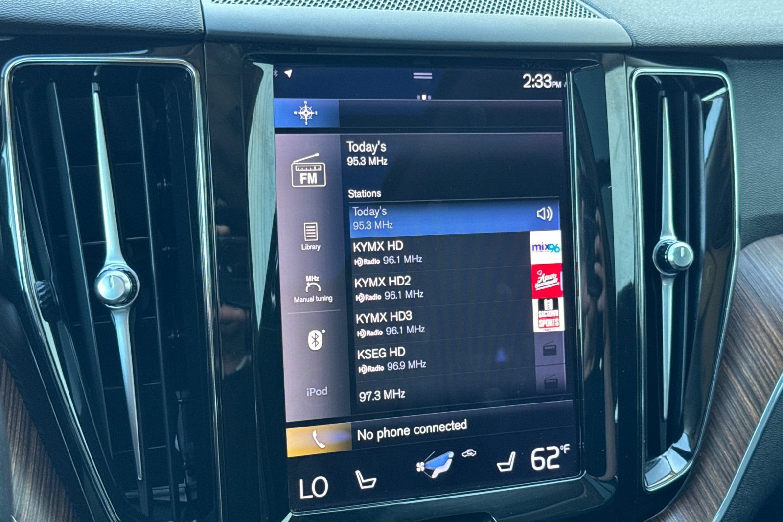 Used 2021 Volvo XC60 T6 Momentum AWD/4WD image 20