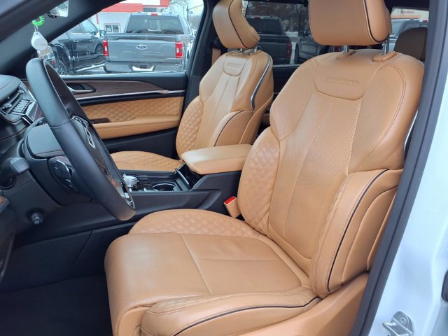 Used 2021 Jeep Grand Cherokee L Summit w/ Advanced Protech Group IV image 7