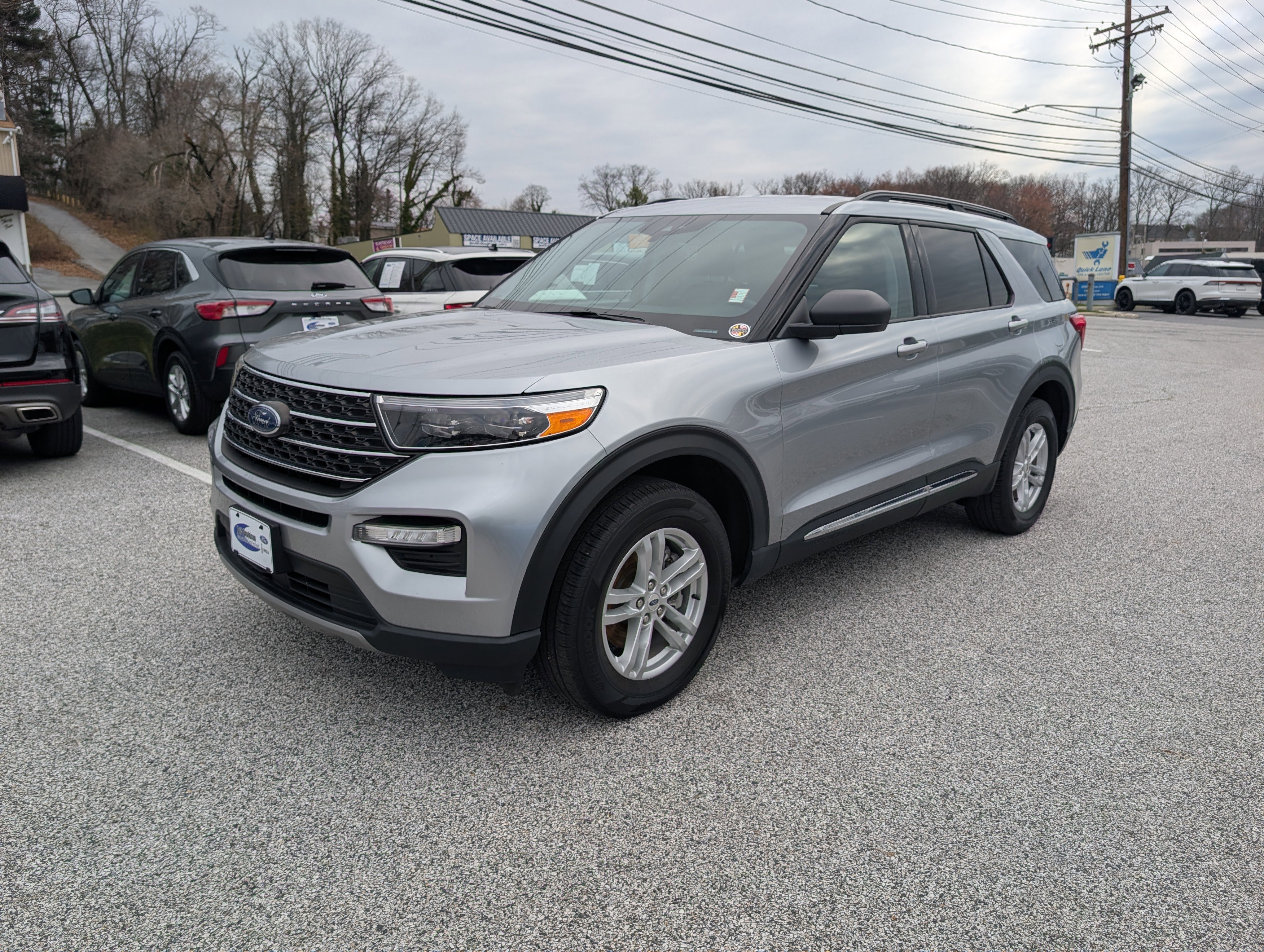 Certified 2022 Ford Explorer XLT w/ Equipment Group 202A image 8