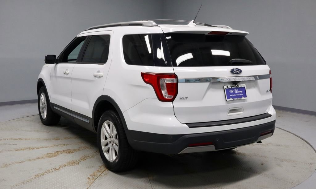Certified 2019 Ford Explorer XLT w/ Equipment Group 202A AWD/4WD image 9