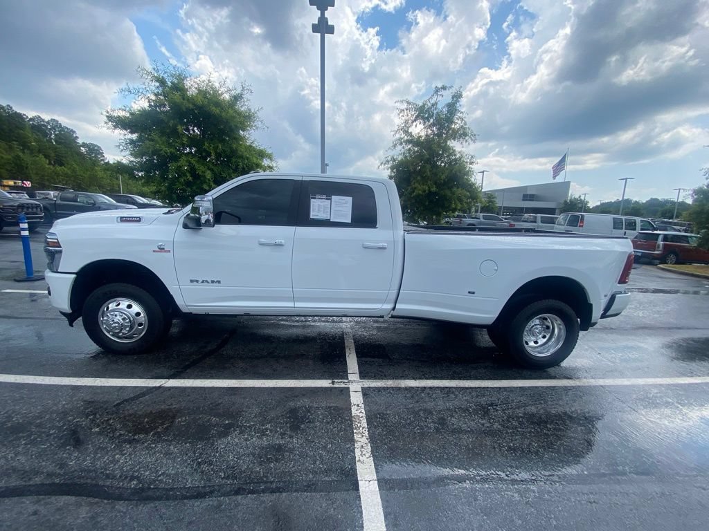 Used 2026 RAM 3500 Laramie w/ Max Tow Package AWD/4WD image 4