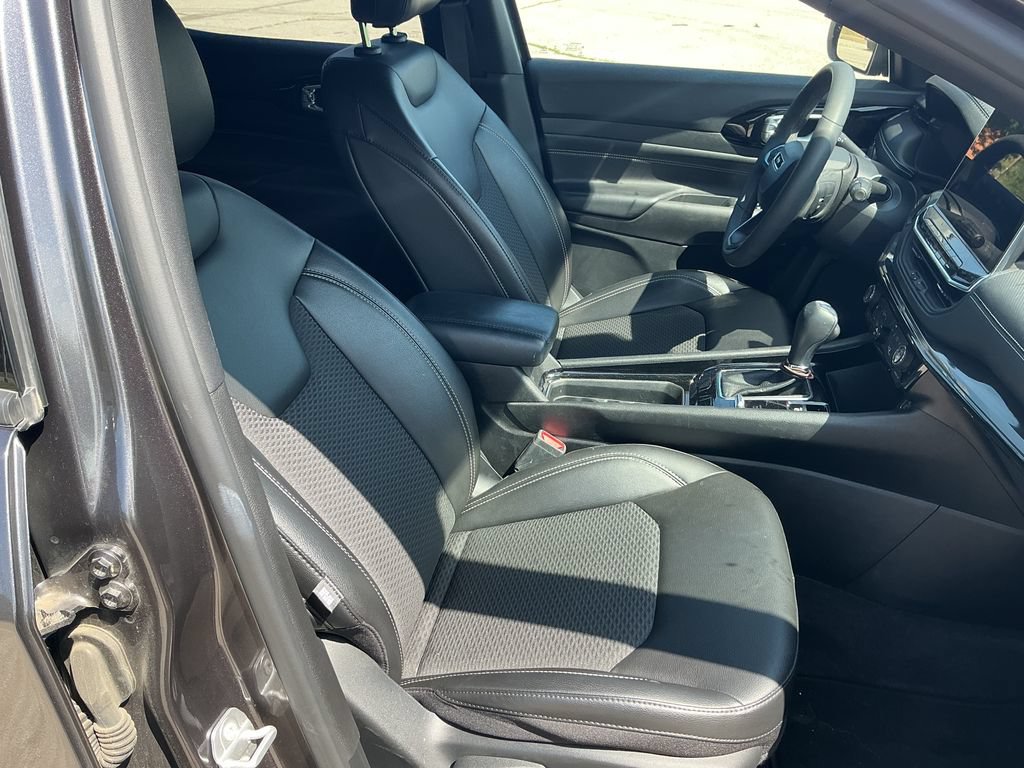 Used 2023 Jeep Compass Latitude AWD/4WD image 17