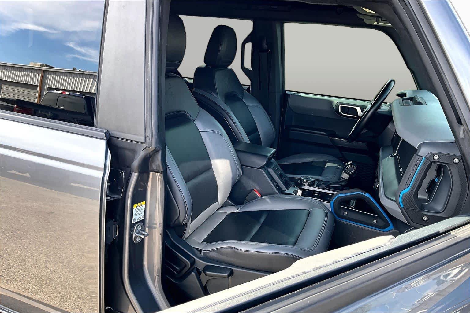 Certified 2024 Ford Bronco Black Diamond AWD/4WD image 9