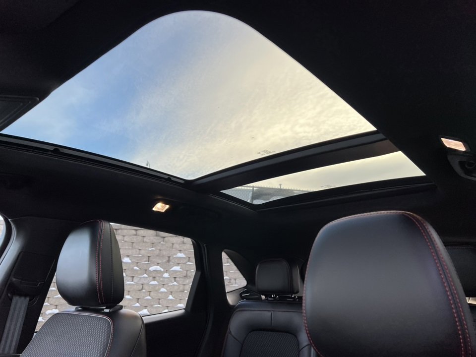 Certified 2023 Ford Escape ST-Line Select w/ Tech Pack #2 image 7