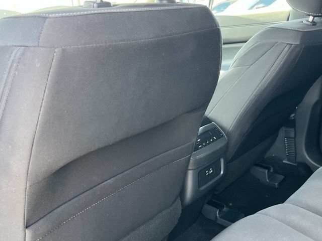 Used 2024 Nissan Pathfinder SV AWD/4WD image 23