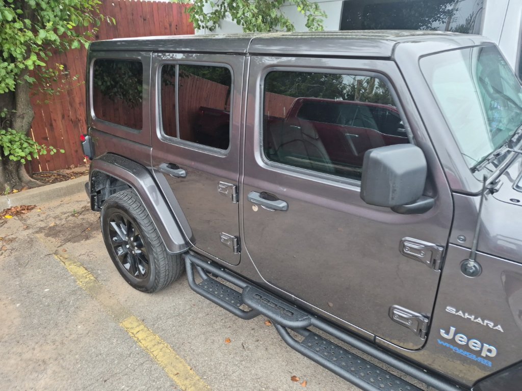 Used 2022 Jeep Wrangler Unlimited Sahara AWD/4WD image 28