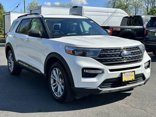 Certified 2023 Ford Explorer XLT w/ Equipment Group 202A image 7