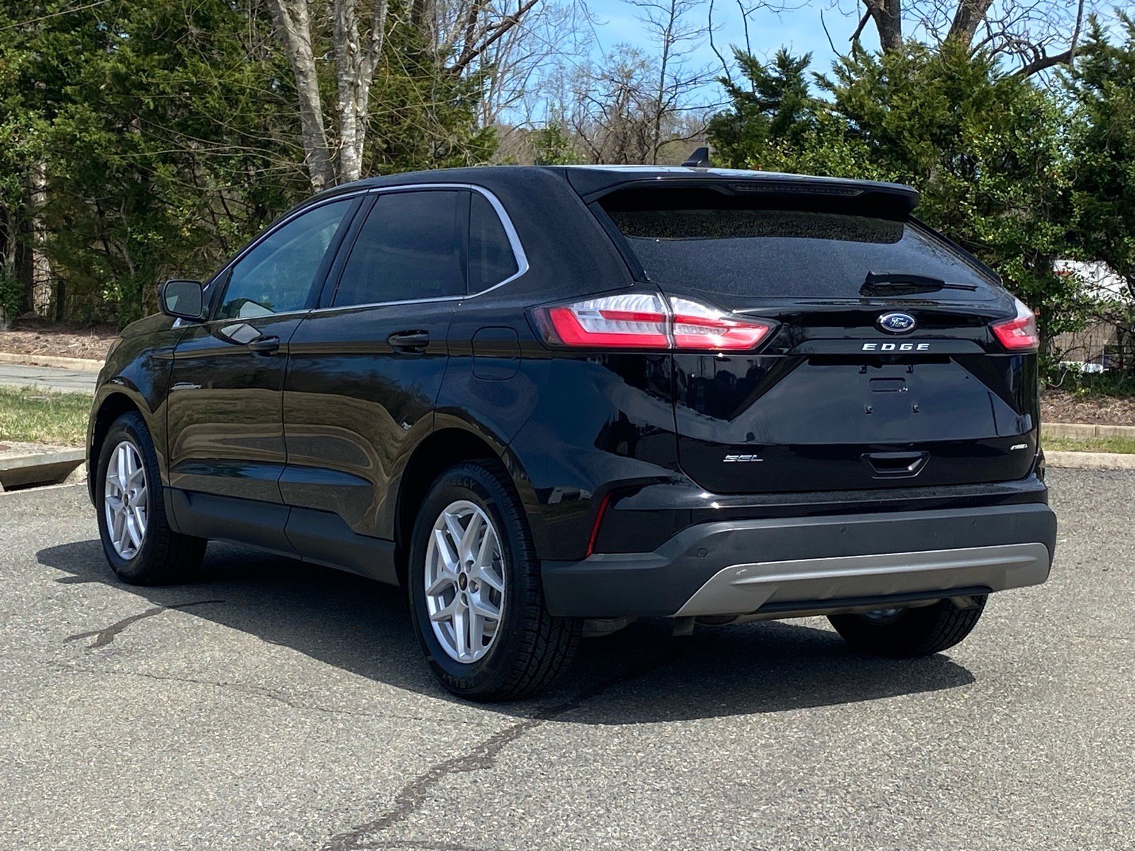 Certified 2024 Ford Edge SEL AWD/4WD image 6
