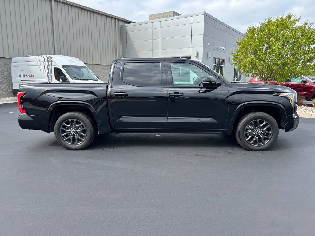 Used 2022 Toyota Tundra Platinum AWD/4WD image 5