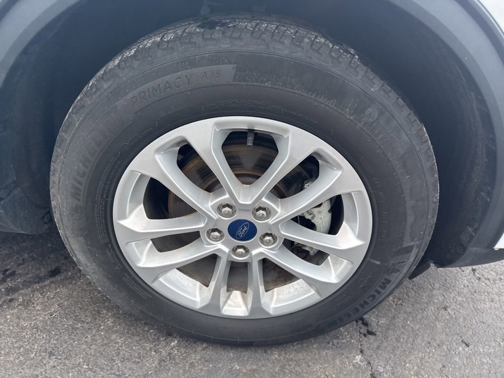 Certified 2022 Ford Escape SE image 39