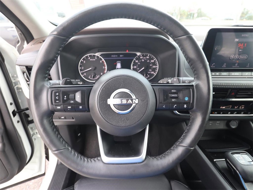 Used 2023 Nissan Rogue SV w/ SV Premium Package image 15