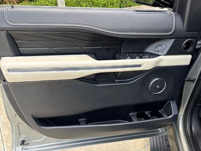 Certified 2019 Ford Expedition Platinum RWD image 16