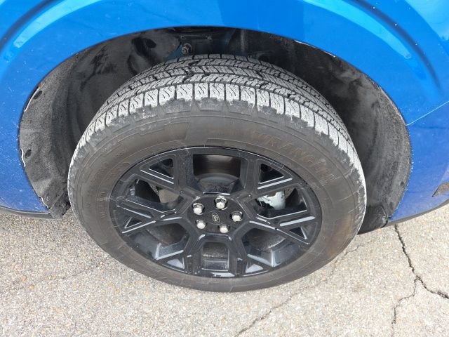 Certified 2025 Ford Maverick Lariat w/ Black Appearance Package image 10