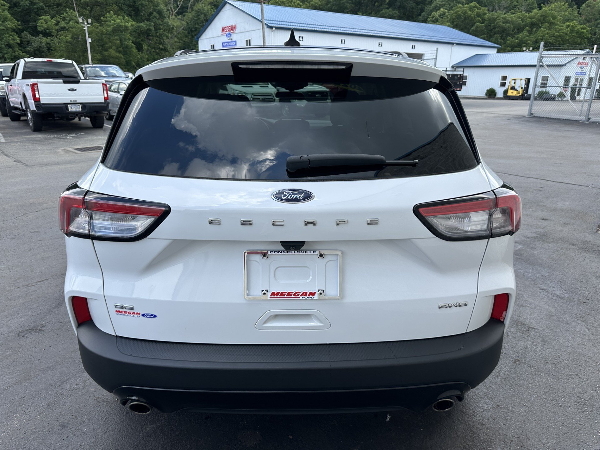 Certified 2022 Ford Escape SE w/ SE Sport Appearance Package AWD/4WD image 6