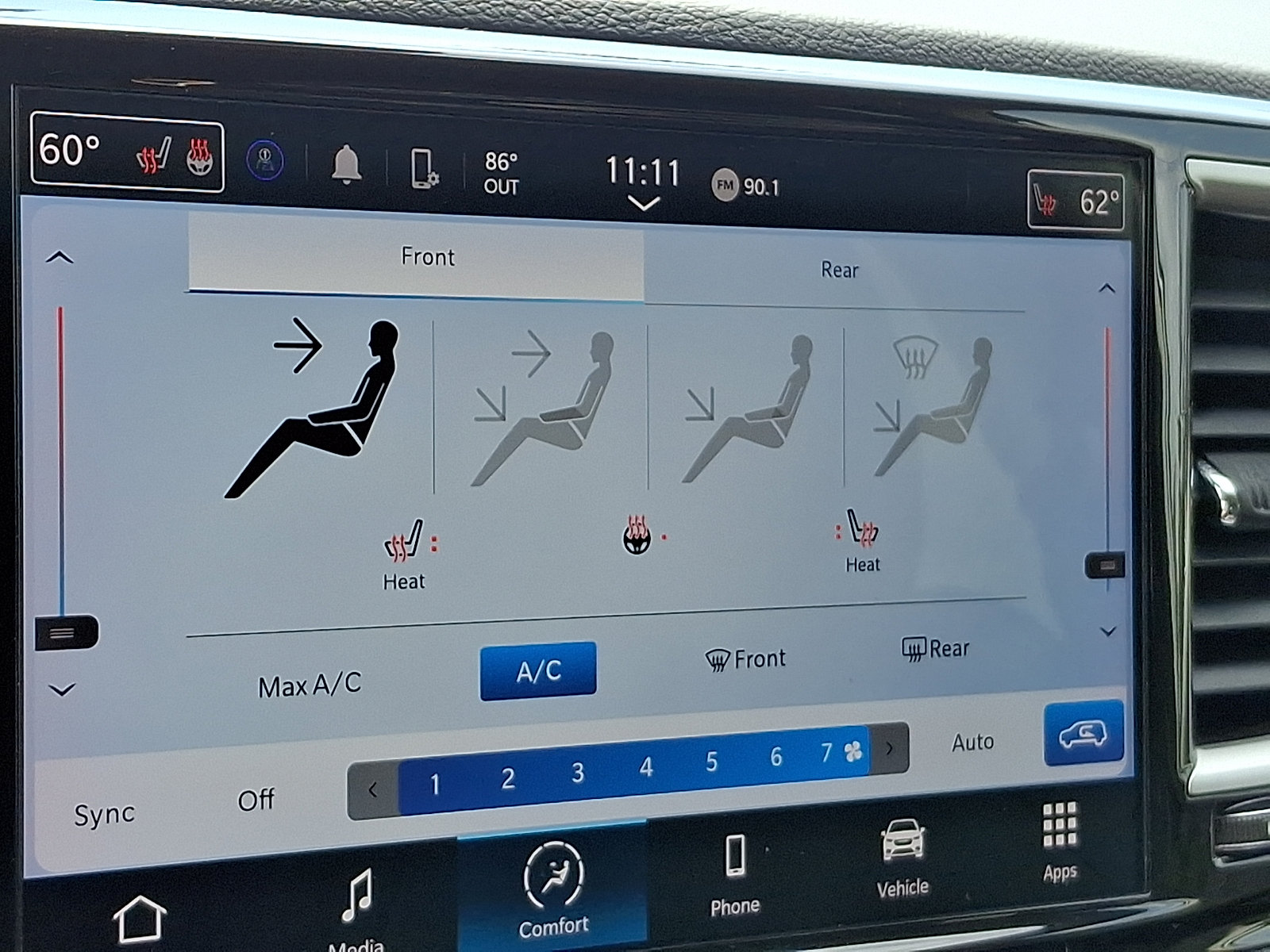 Used 2023 Chrysler Pacifica Touring-L FWD image 24