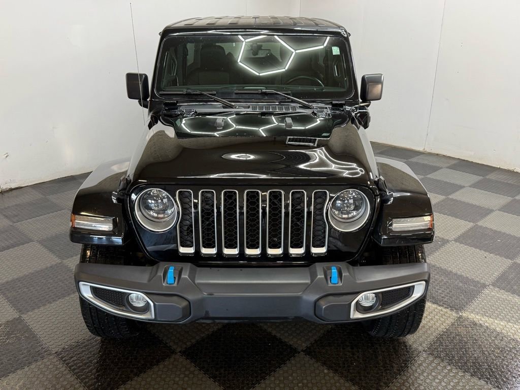 Used 2023 Jeep Wrangler Unlimited Sahara w/ Cold Weather Group image 5