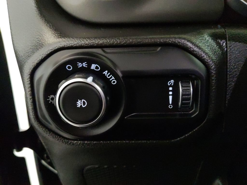 Used 2023 Jeep Wrangler Unlimited Sport AWD/4WD image 13