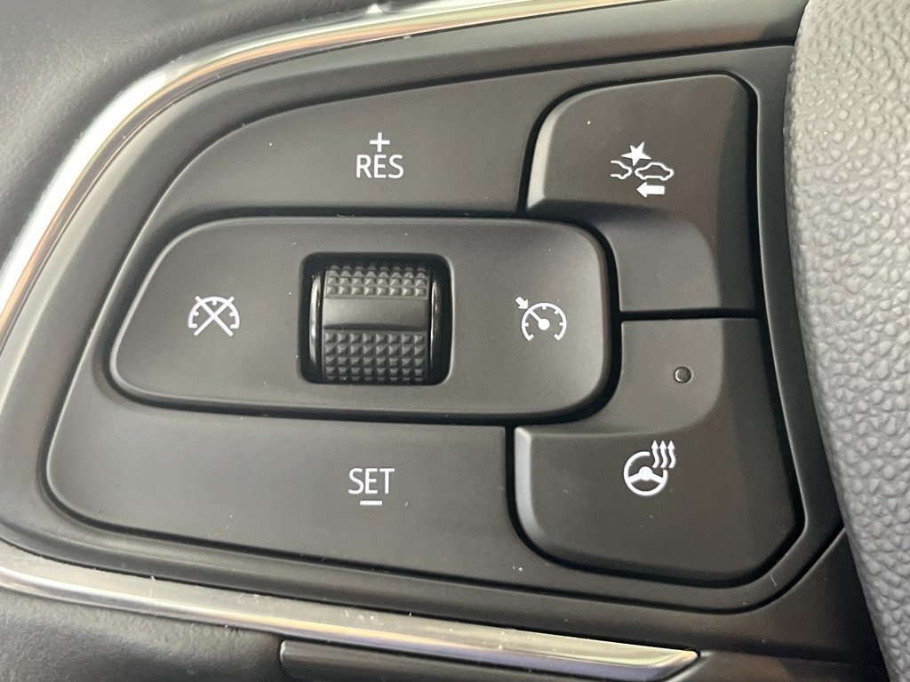 Used 2023 Buick Encore GX Essence w/ Experience Buick Package image 17