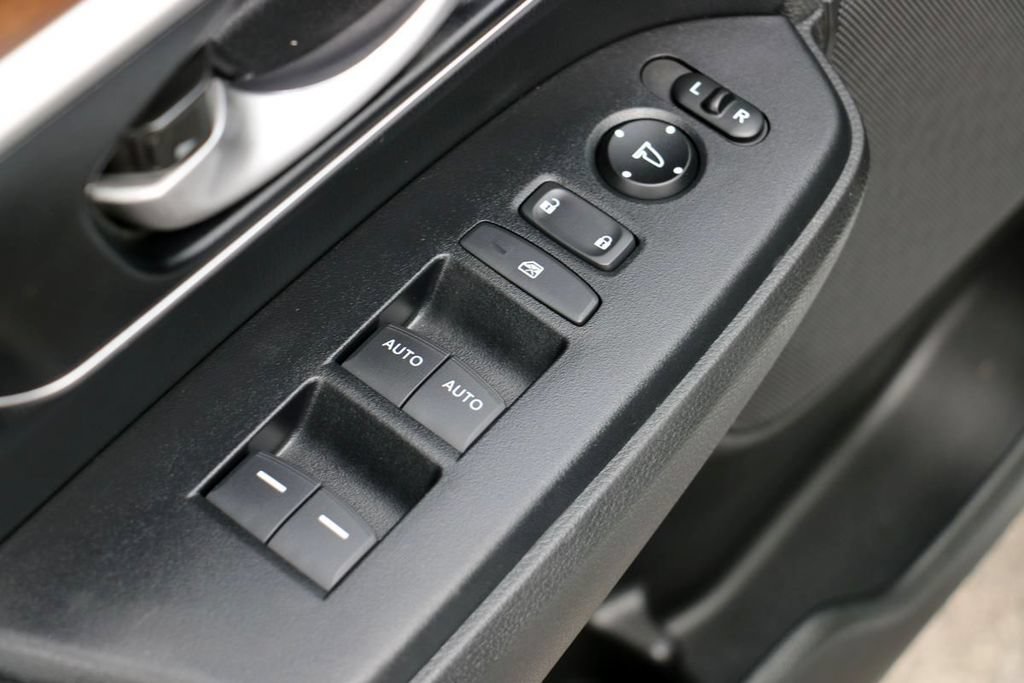 Used 2022 Honda CR-V EX-L image 11