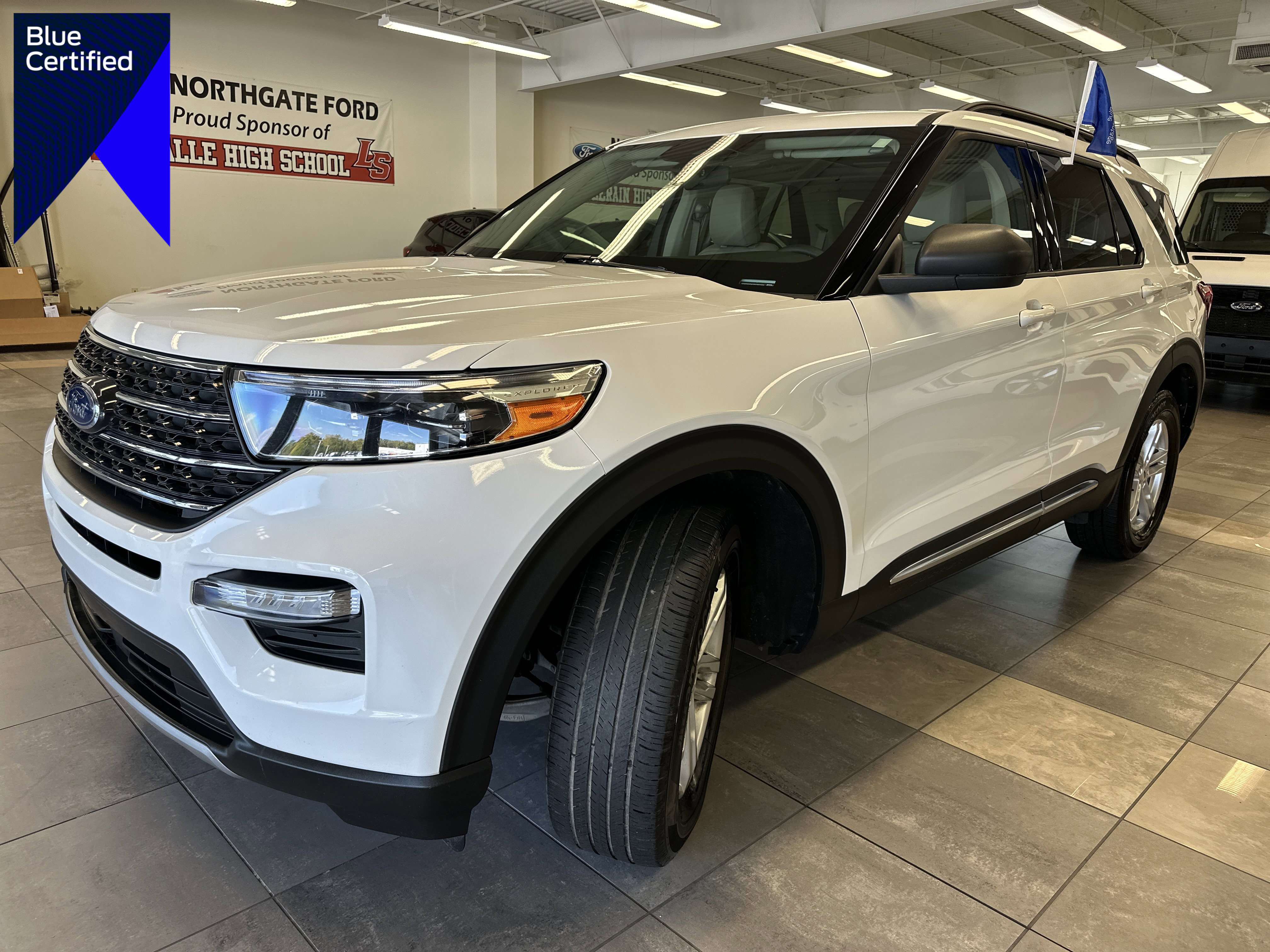 Certified 2023 Ford Explorer XLT w/ Equipment Group 202A