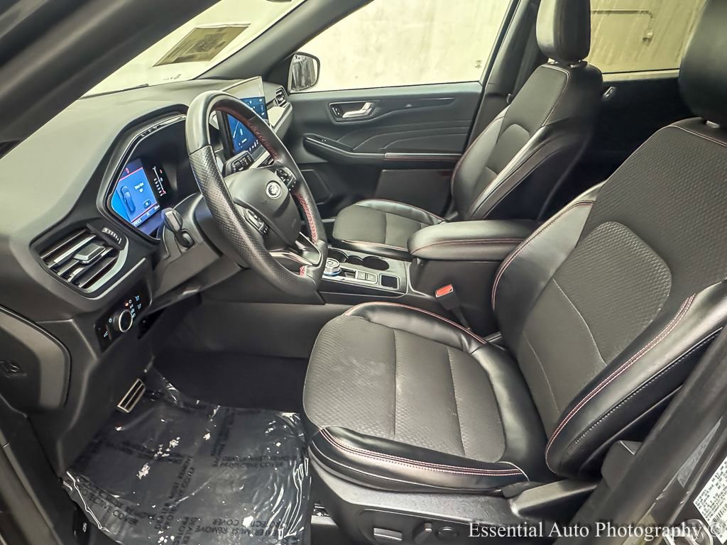 Certified 2023 Ford Escape ST-Line w/ Tech Pack #1 image 10