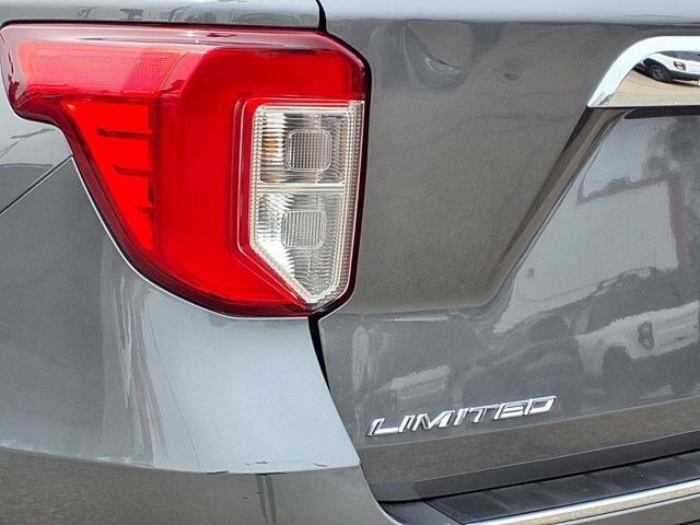 Certified 2023 Ford Explorer Limited w/ Limited Technology Package AWD/4WD image 30