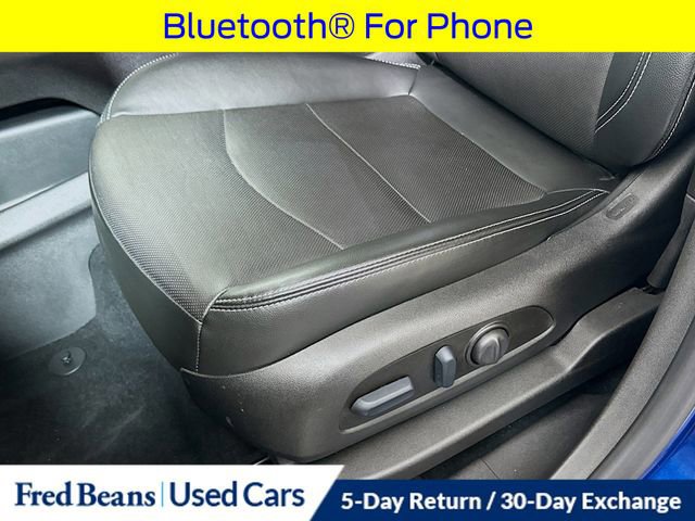 Used 2023 GMC Terrain SLT image 24