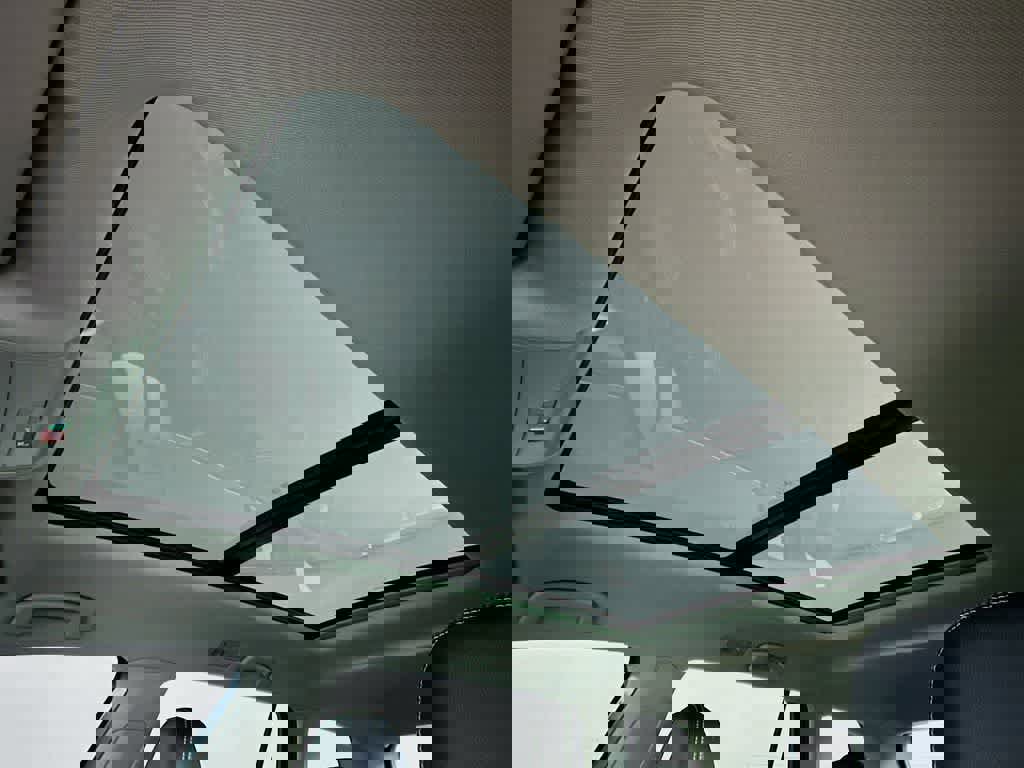 Used 2021 Volkswagen Atlas SE w/ Panoramic Sunroof Package image 31