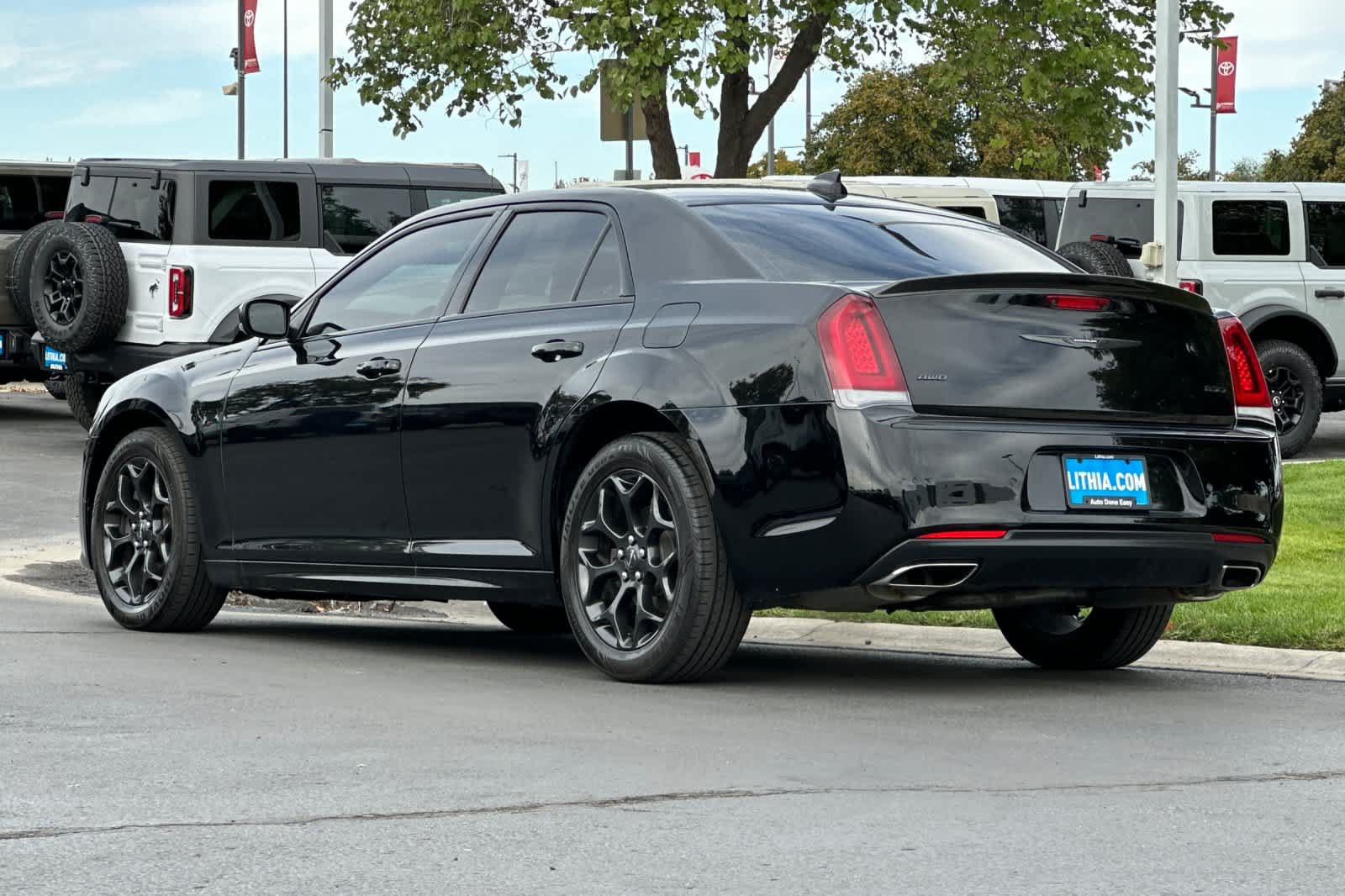 Used 2021 Chrysler 300 Touring L AWD/4WD image 6