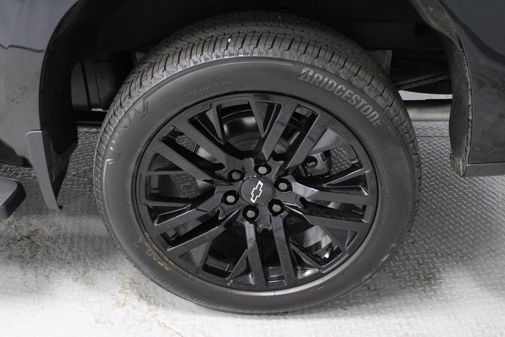 Used 2025 Chevrolet Silverado 1500 High Country w/ Technology Package image 20