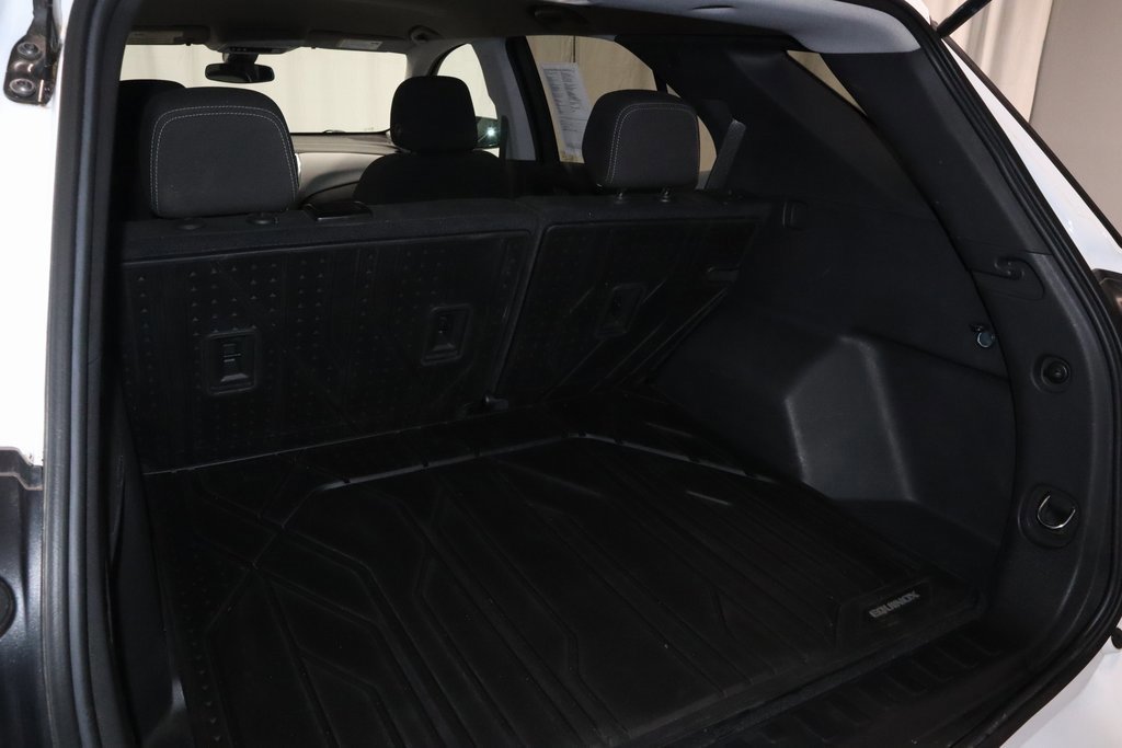 Used 2022 Chevrolet Equinox LS w/ LS Convenience Package image 17
