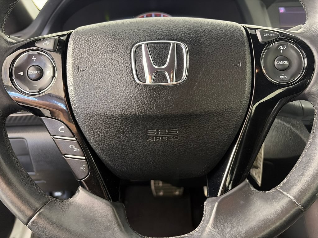 Used 2017 Honda Accord Sport image 16
