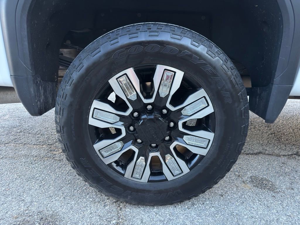 Used 2024 GMC Sierra 3500 Denali w/ Denali Reserve Package image 18