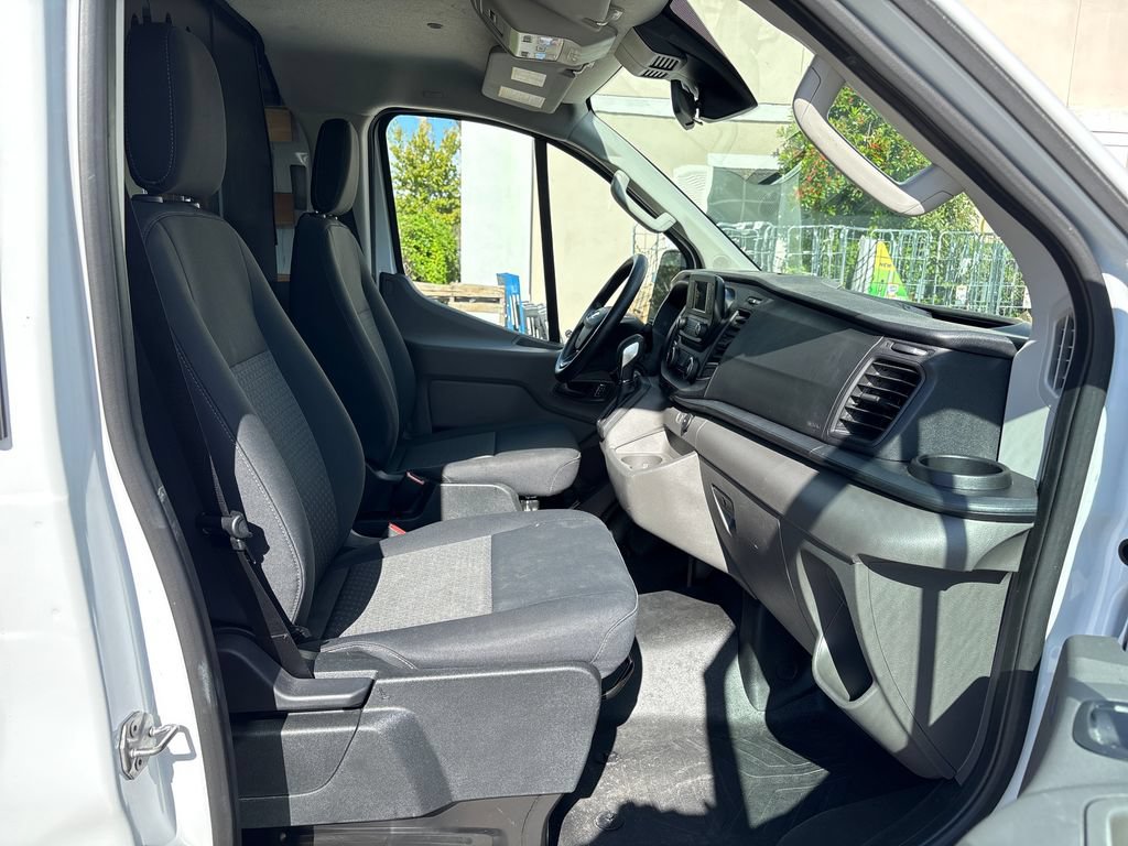 Certified 2025 Ford Transit 250 Low Roof w/ Exterior Upgrade Package RWD image 7