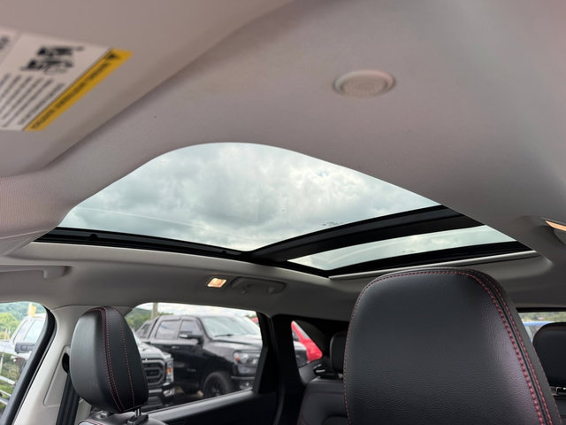 Certified 2022 Ford Escape SEL w/ SEL Stealth AWD Package image 25