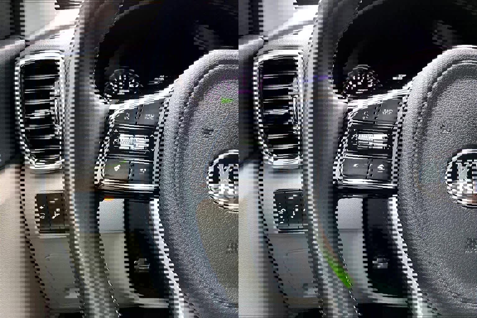 Used 2020 Kia Sportage EX image 46