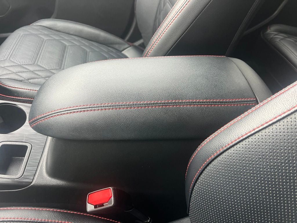 Certified 2024 Ford Escape ST-Line Elite w/ Premium Technology Package AWD/4WD image 35