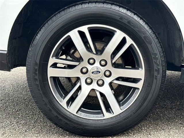 Certified 2024 Ford Expedition Limited image 9