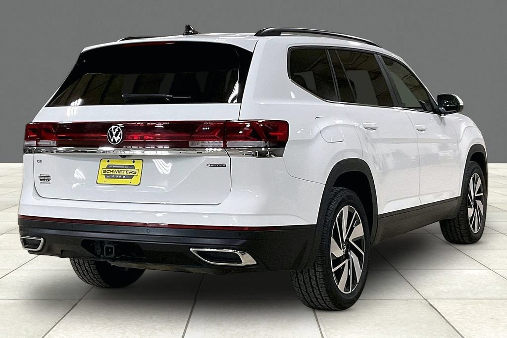 Used 2025 Volkswagen Atlas SE AWD/4WD image 12