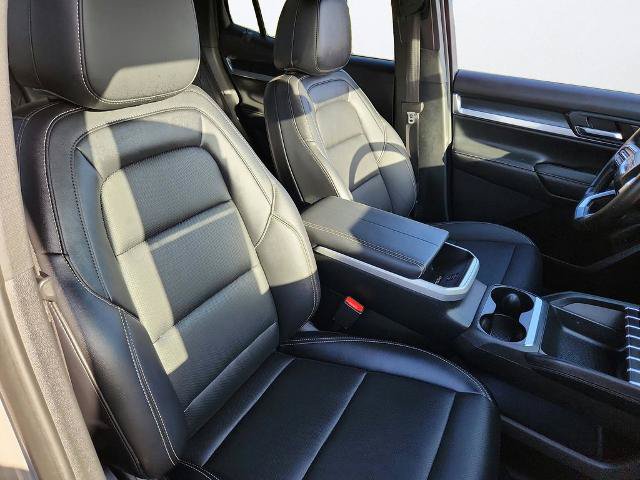 Used 2026 GMC Terrain Elevation w/ Elevation Premium Package FWD image 24