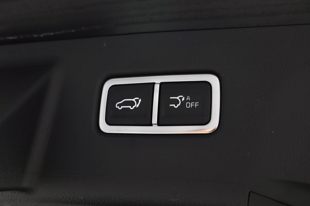 Used 2025 Kia Sorento SX FWD image 17
