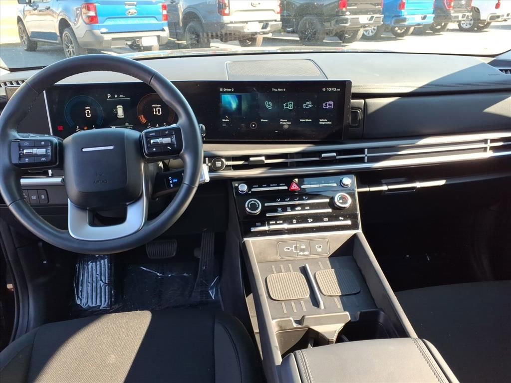 Used 2025 Hyundai Santa Fe SE image 12