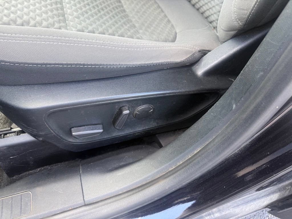 Certified 2020 Ford Escape SE FWD image 18