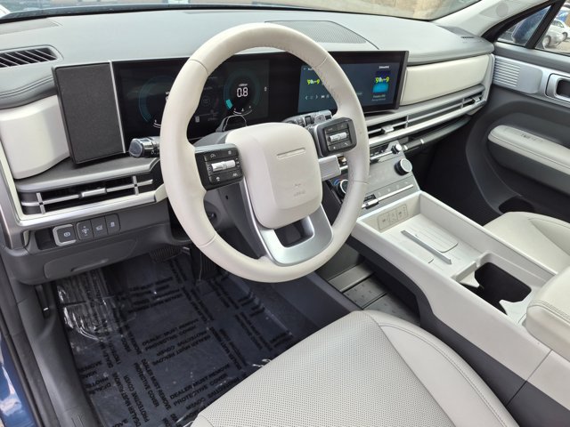 Used 2026 Hyundai Santa Fe SEL FWD image 11