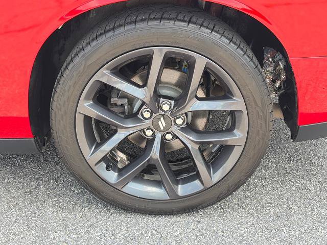 Used 2019 Dodge Challenger GT w/ Blacktop Package RWD image 21
